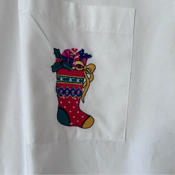 VTG 90s White Women’s Christmas Button Down Shirt Embroidered Pocket Collar - Picture 3 of 14